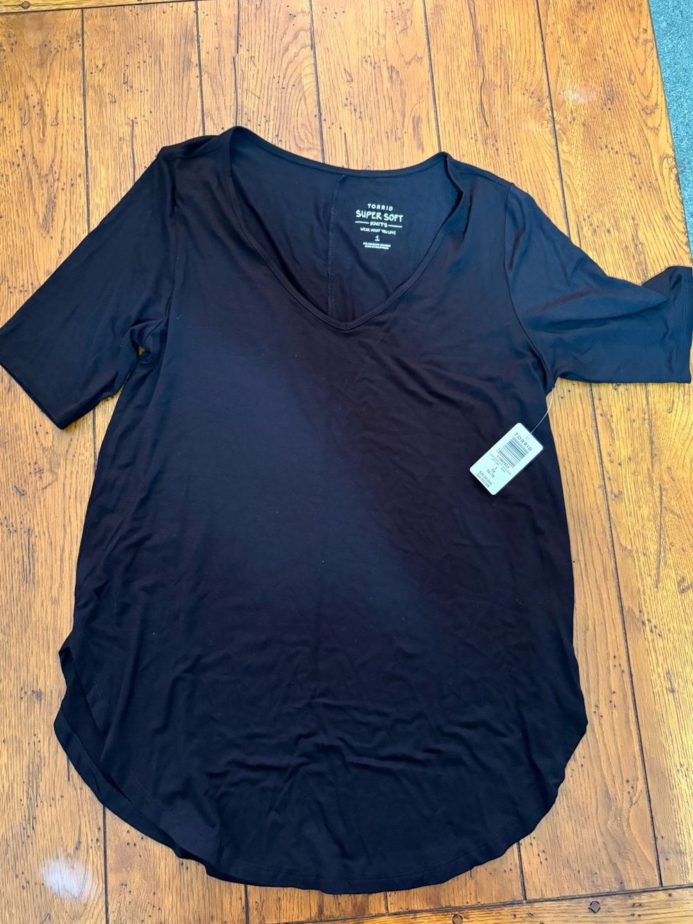 torrid Black V-Neck Short Sleeve Super Soft Tee